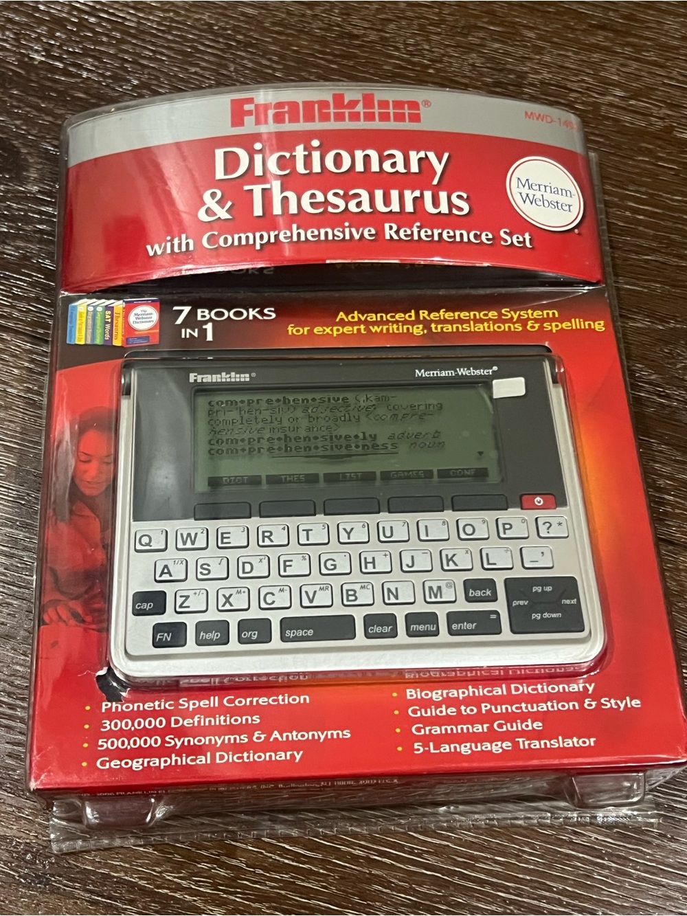 NWT Franklin Dictionary & Thesaurus MWD 1490 Electronics 7 book in 1 (open box)
